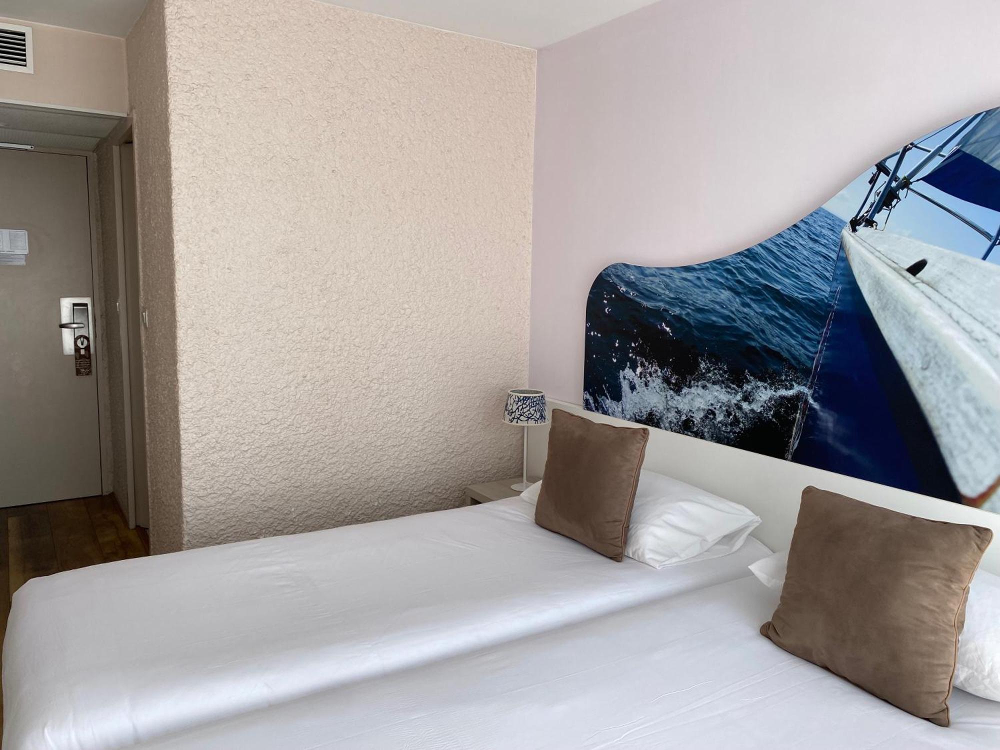Hotel Europe Ла-Гранд-Мот Экстерьер фото